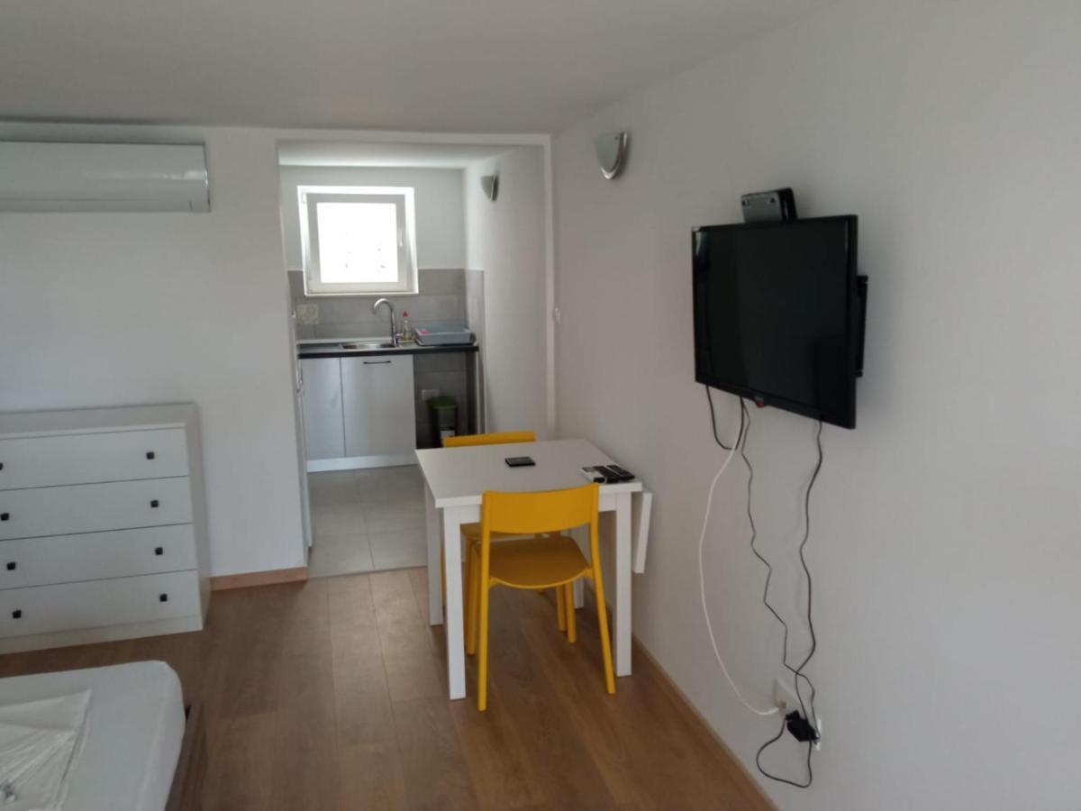 Apartmani Jure Peric Duće Kültér fotó