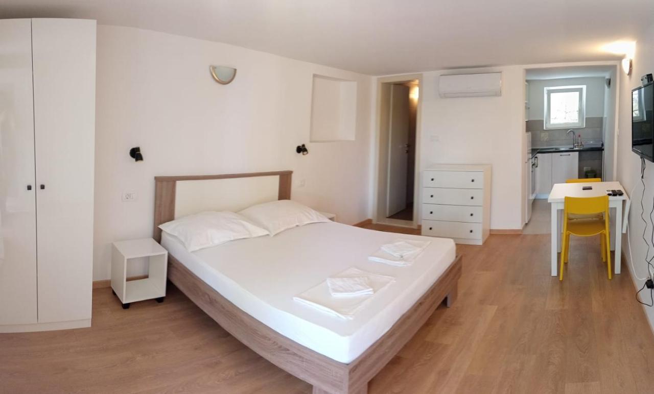 Apartmani Jure Peric Duće Kültér fotó