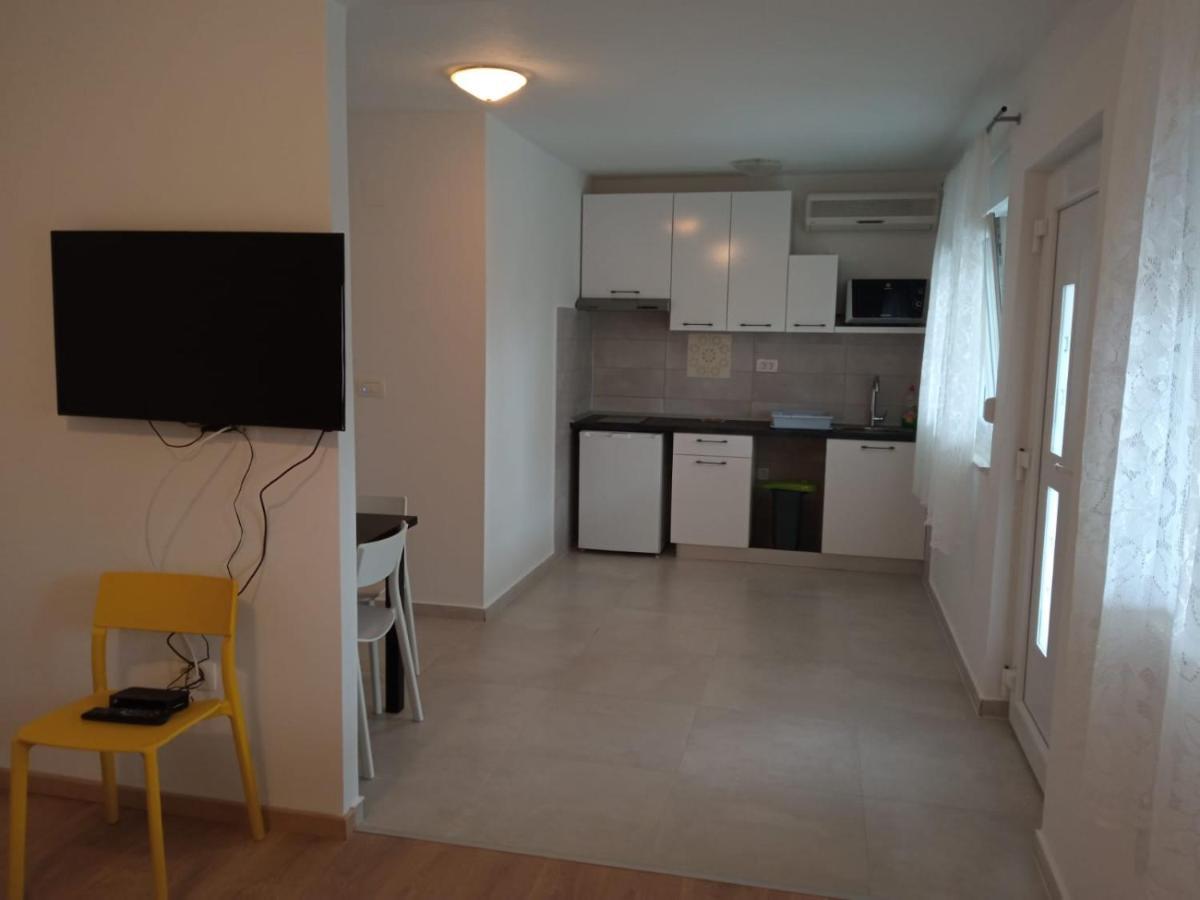 Apartmani Jure Peric Duće Kültér fotó